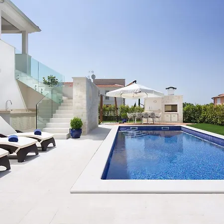 Villa Melita By Hmz Tar-Vabriga